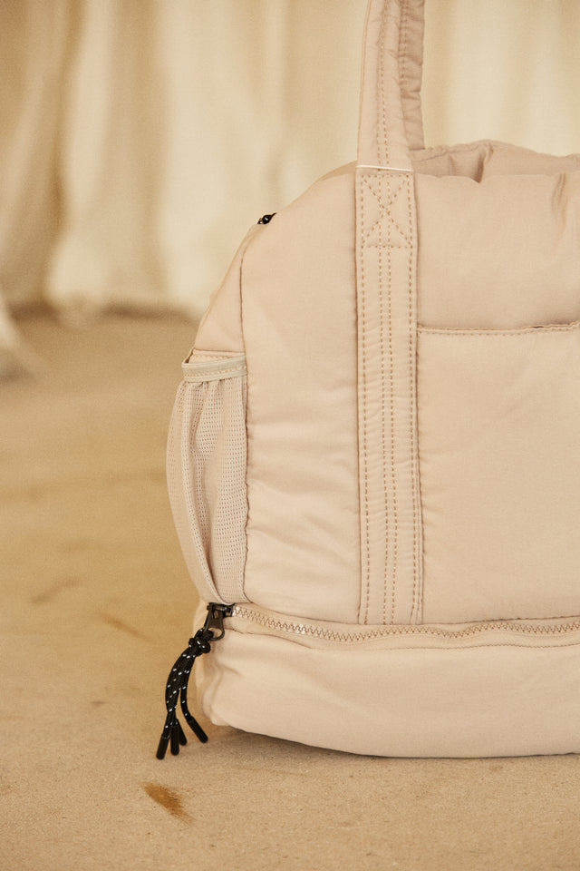 Load image into Gallery viewer, Nude Bag
