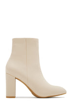 Load image into Gallery viewer, Social Season Block Heel Ankle Boots - White
