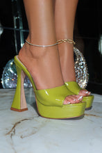 Load image into Gallery viewer, Jianna Platform Heel Mules - Lime
