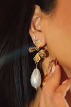 Load image into Gallery viewer, Josette Floral Dangle Earring - Gold
