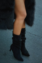 Load image into Gallery viewer, Karah Kitten Heel Boots - Black Suede
