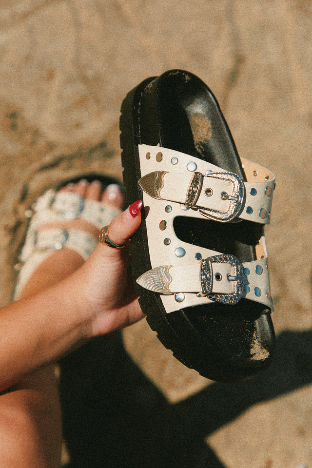 Load image into Gallery viewer, Kenzia Chunky Slip On Sandals - Bone

