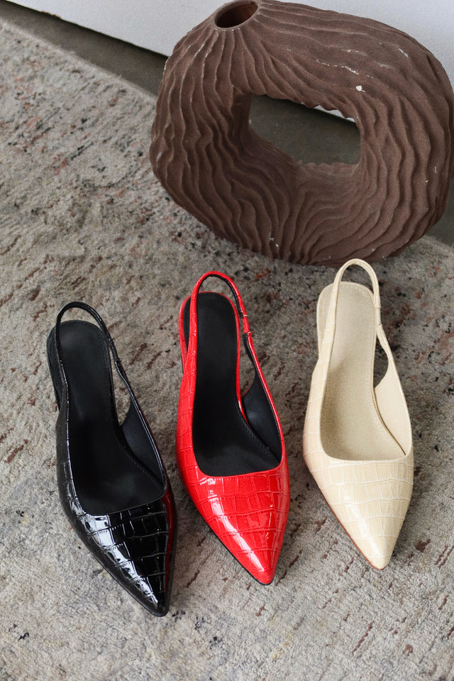 Load image into Gallery viewer, Kiley Mid Heel Slingback Pumps - Red
