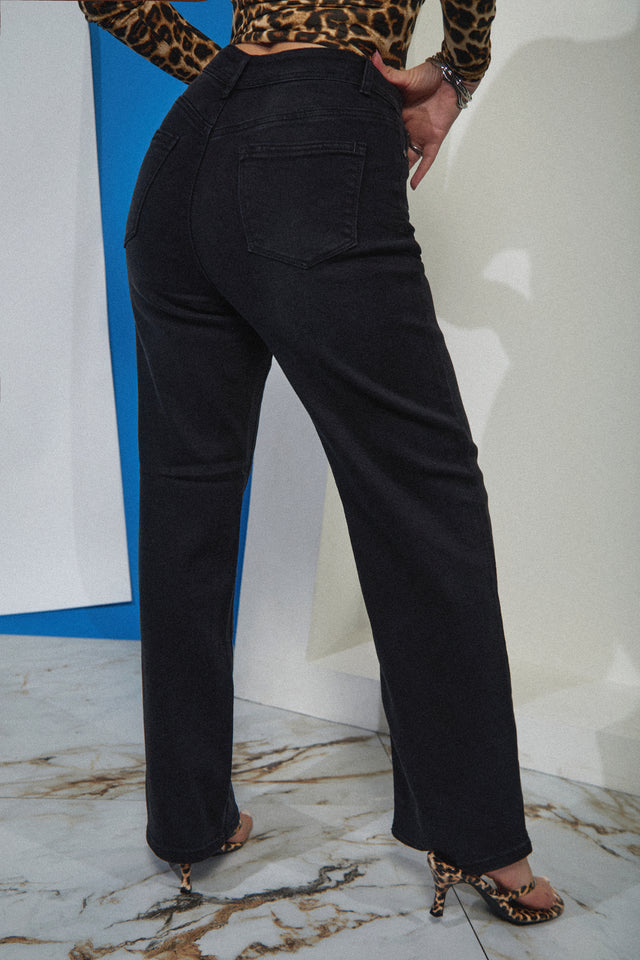 Load image into Gallery viewer, Laura Denim Pant - Black
