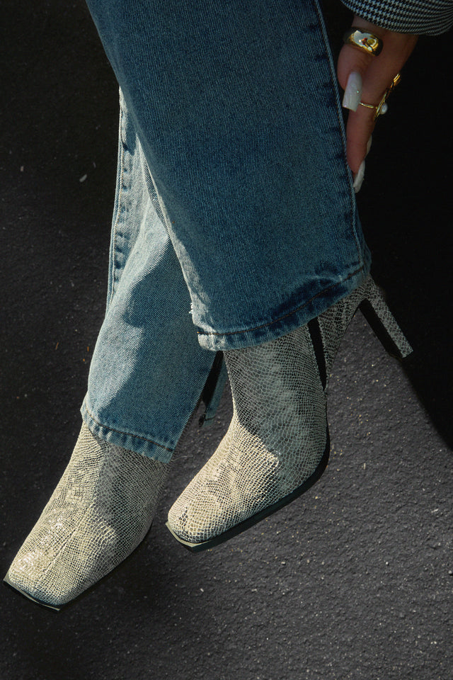 Load image into Gallery viewer, Laylah Ankle Boots - Snake
