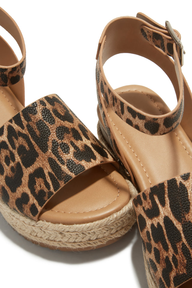 Load image into Gallery viewer, Voyage Platform Espadrille Sandals - Cheetah
