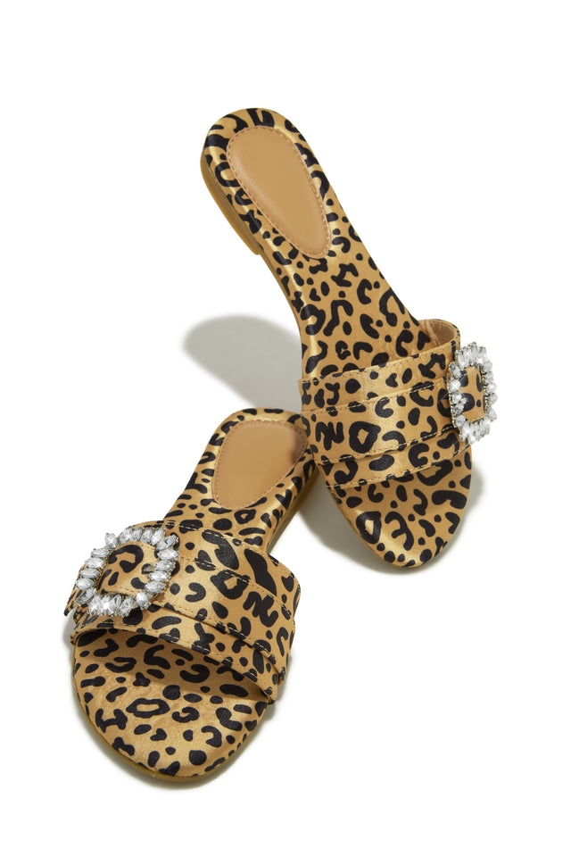 Load image into Gallery viewer, Leopard Embellished Slides
