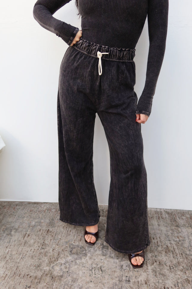 Load image into Gallery viewer, Levie Wide Leg Lounge Pant - Black
