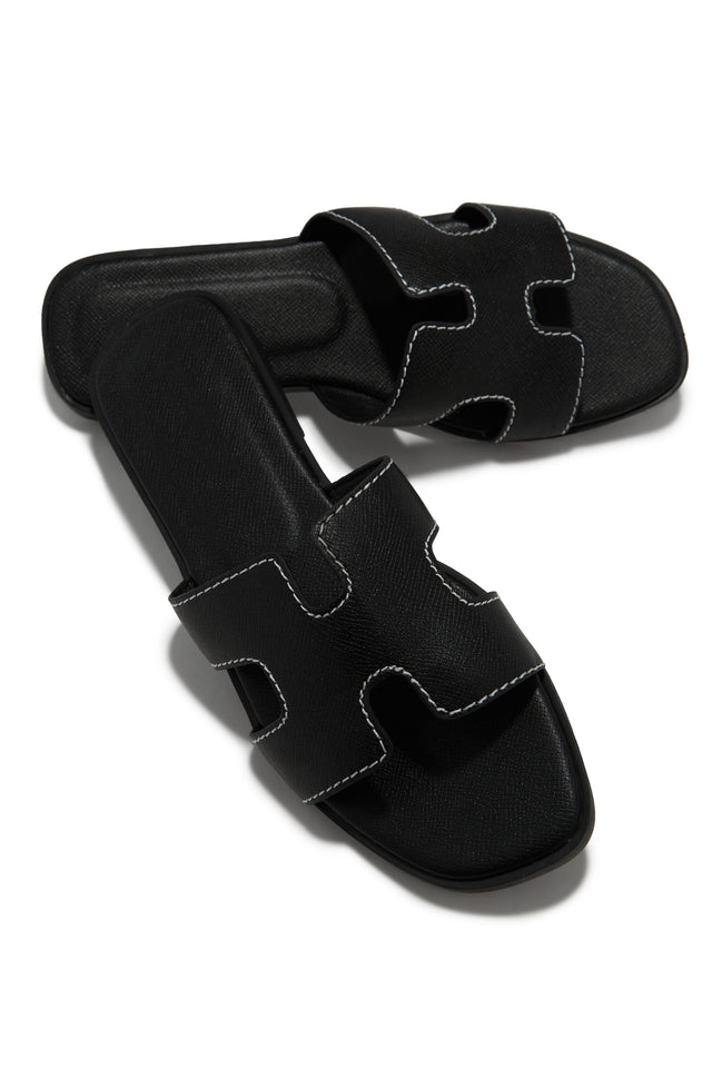 Load image into Gallery viewer, Lucy Slip On Sandals - Black
