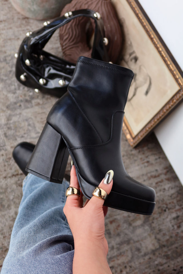 Load image into Gallery viewer, Masey Platform Block Heel Ankle Boots - Black
