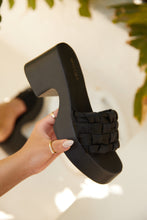 Load image into Gallery viewer, Women Holding Black Chunky Heel Mules
