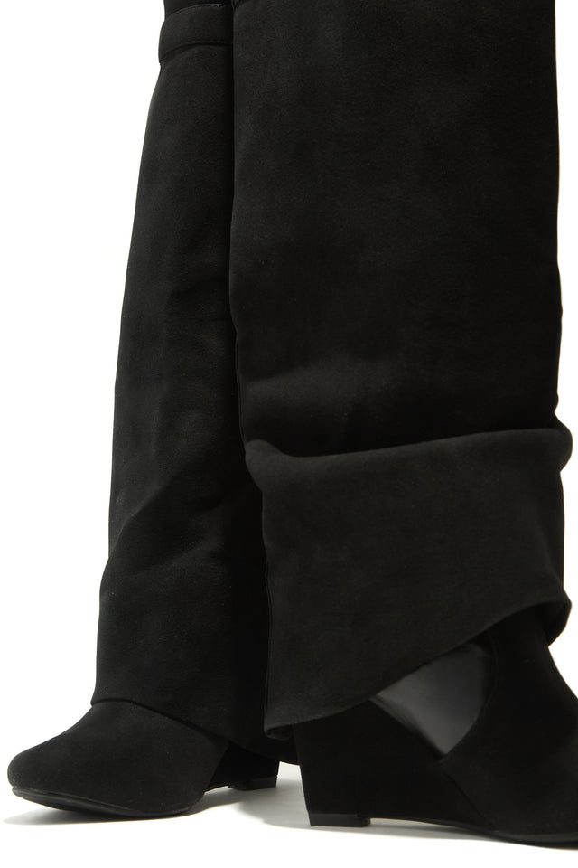 Load image into Gallery viewer, Kai Wedge Heel Knee High Shark Boots - Black
