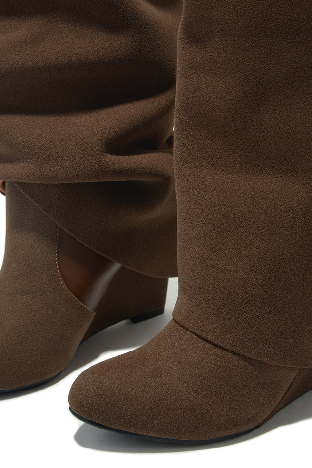 Load image into Gallery viewer, Kai Wedge Heel Knee High Shark Boots - Brown
