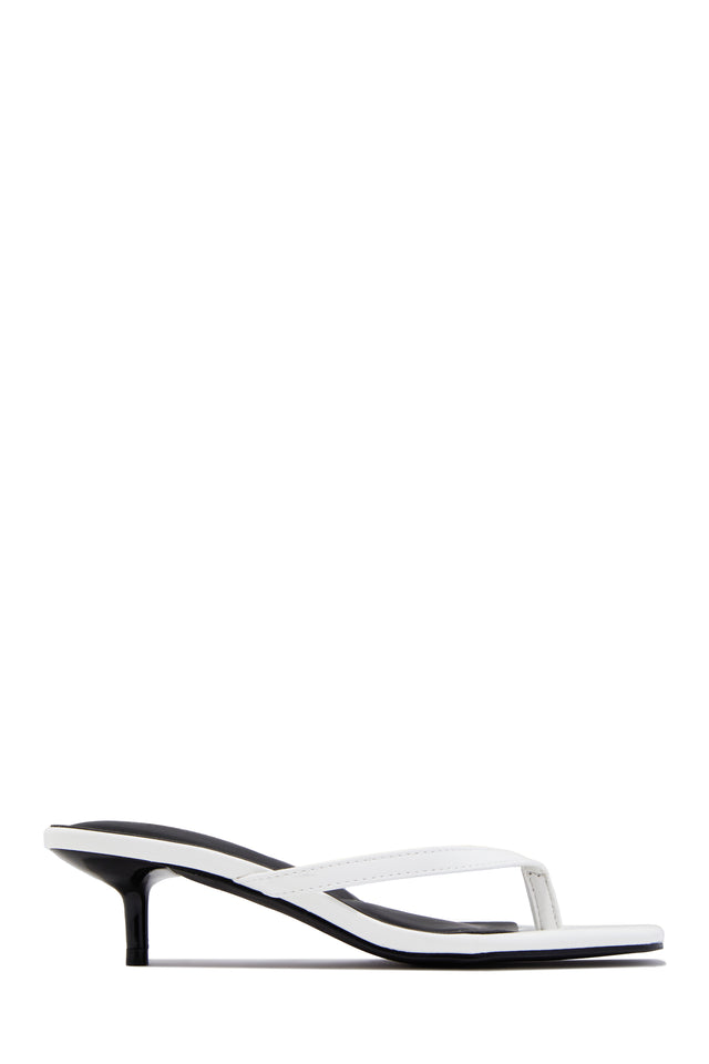 Load image into Gallery viewer, Mila Thong Strap Mid Heels - White
