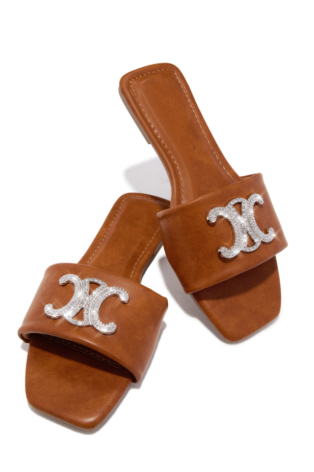 Load image into Gallery viewer, Ceci Flat Slip On Sandals - Tan

