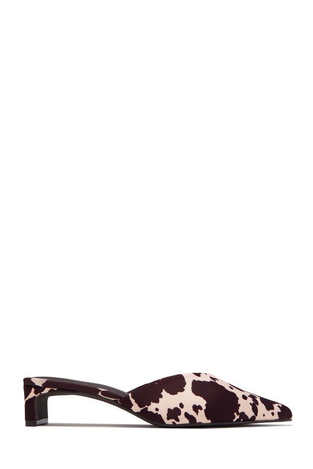 Load image into Gallery viewer, Danielle Mid Heel Mule Pumps - Cow
