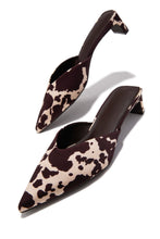 Load image into Gallery viewer, Danielle Mid Heel Mule Pumps - Cow
