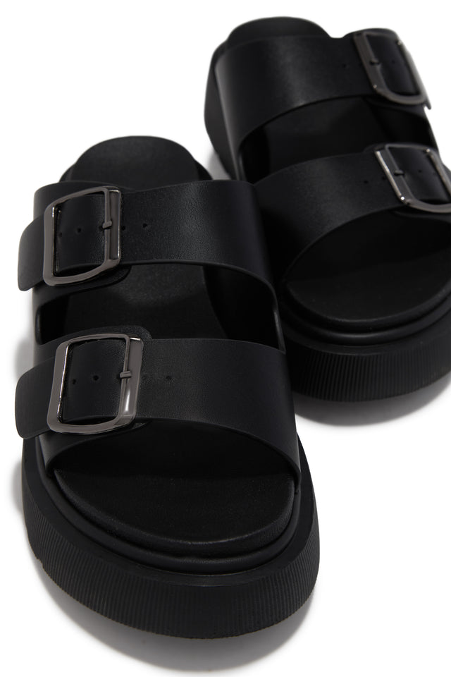 Load image into Gallery viewer, Casual Luxury Platform Slip On Sandals - Black
