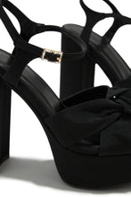 Load image into Gallery viewer, Sabrina Platform Block Heels - Black
