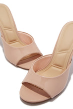 Load image into Gallery viewer, Lolita Single Sole Mules - Nude
