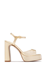 Load image into Gallery viewer, Catalina Platform Chunky Heels - Gold
