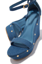 Load image into Gallery viewer, Britni Platform Wedge Heels - Denim
