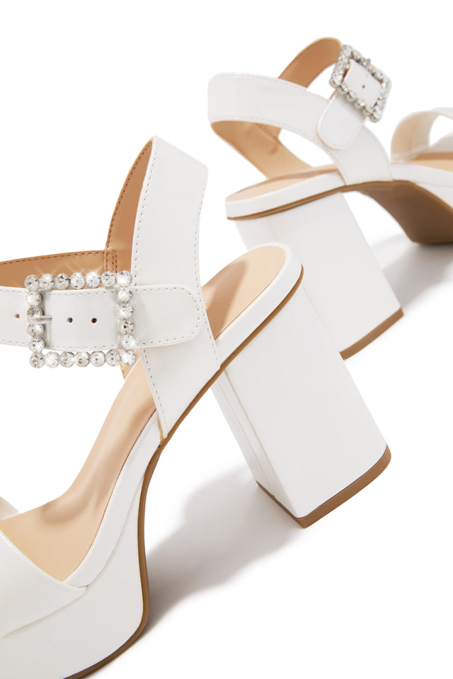 Load image into Gallery viewer, Wifey Material Platform Heels - White Pearl
