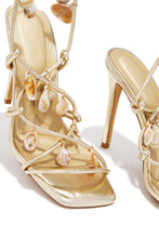 Load image into Gallery viewer, Isla Shell Charm Strappy Heels - Gold
