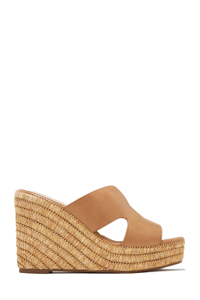 Load image into Gallery viewer, Bella Raffia Platform Wedges - Tan
