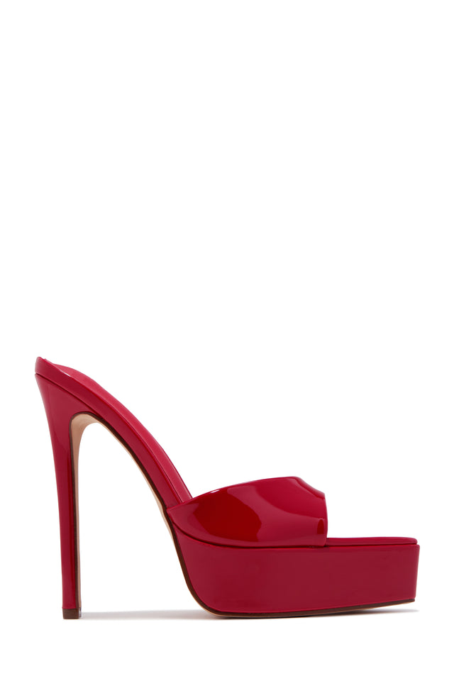 Load image into Gallery viewer, Stassi Platform Heels - Red
