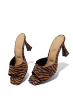 Load image into Gallery viewer, Adriana Single Sole Mule - Tan Zebra
