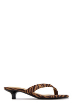 Load image into Gallery viewer, Mely Kitten Heel Thong Sandals - Tiger
