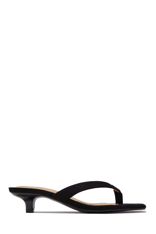 Load image into Gallery viewer, Mely Kitten Heel Thong Sandals - Black
