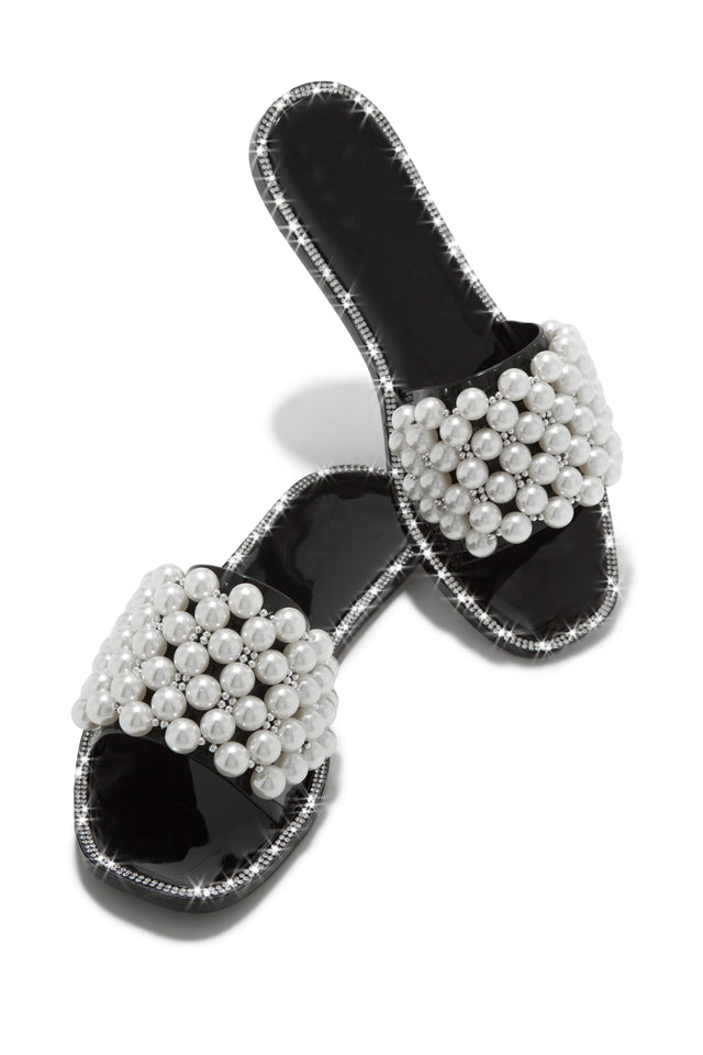 Load image into Gallery viewer, Cute Embellished Black Sandals
