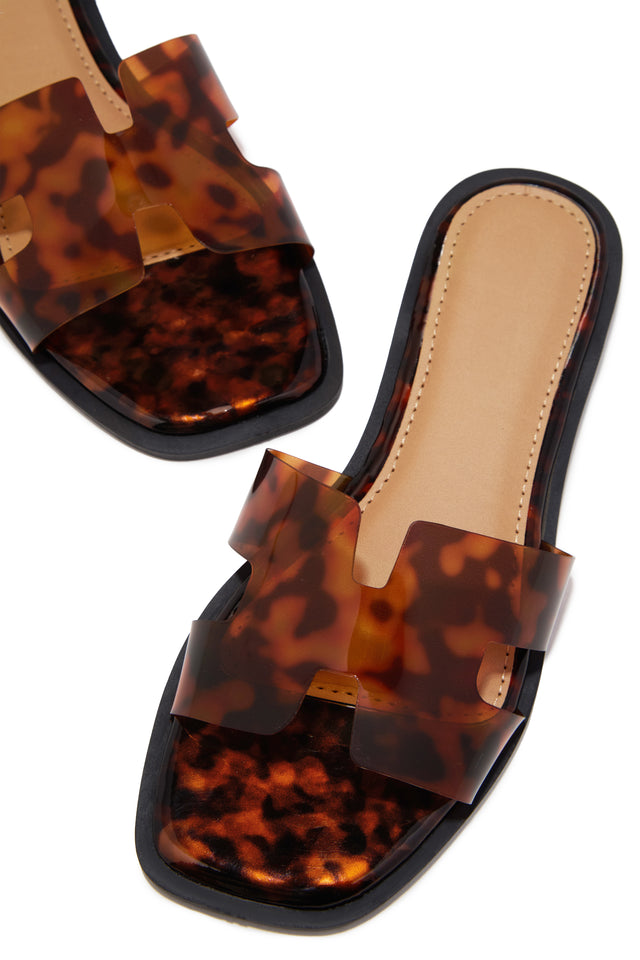Load image into Gallery viewer, Amber Flat Slip On Sandals - Tortoise
