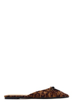 Load image into Gallery viewer, Darla Ruched Bow Pointed Toe Flat Mules - Leopard
