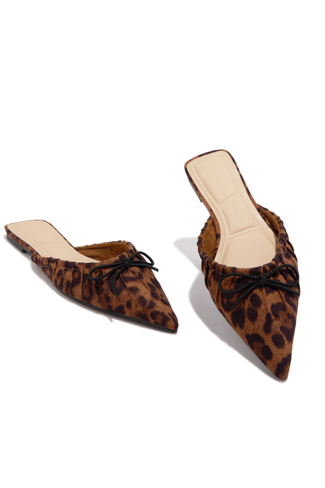 Load image into Gallery viewer, Darla Ruched Bow Pointed Toe Flat Mules - Leopard
