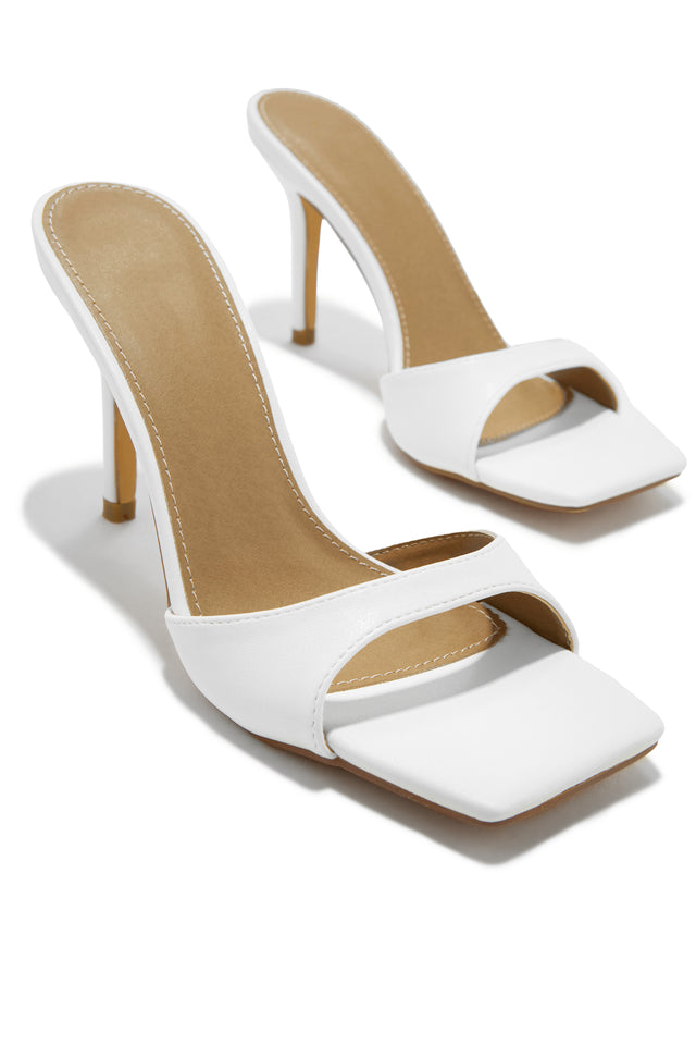 Load image into Gallery viewer, Bridal White High Heel Pumps
