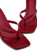 Load image into Gallery viewer, Angie Square Toe Thong Heel Mules - Red
