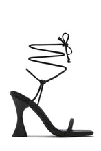 Load image into Gallery viewer, Elegant Black Heels
