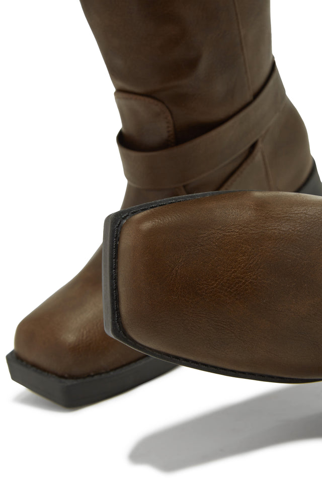 Load image into Gallery viewer, Brown Boots
