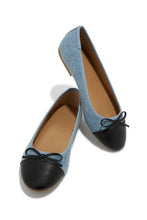 Load image into Gallery viewer, Flats With Bow Tie Accent 
