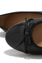Load image into Gallery viewer, Black Flats With Bow Tie 
