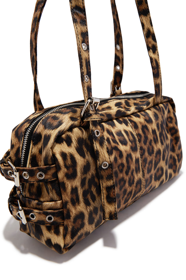 Load image into Gallery viewer, Sasha Buckled Shoulder Bag - Leopard
