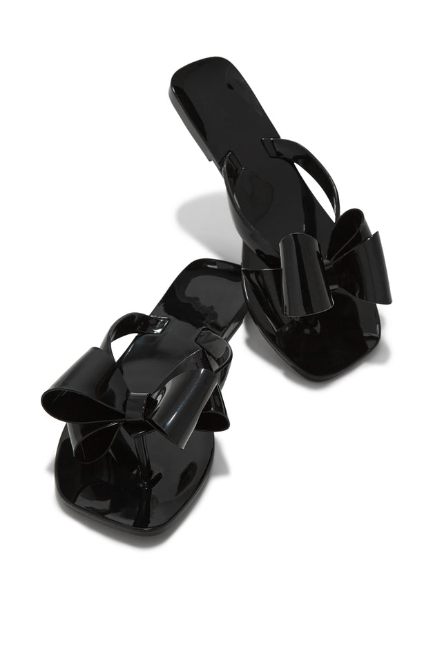 Load image into Gallery viewer, Black Slip-On Sandals
