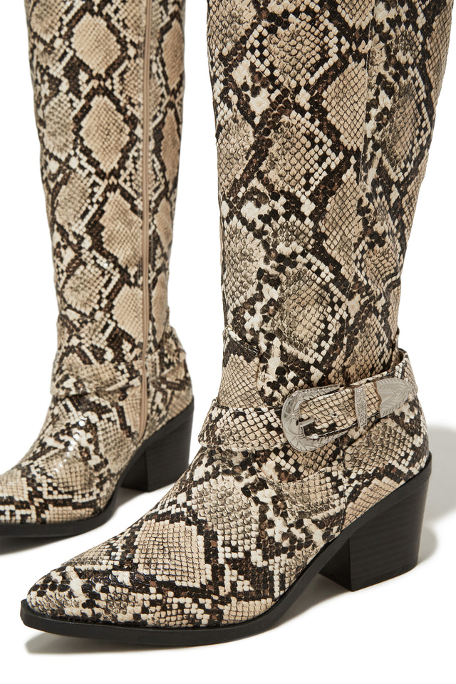 Load image into Gallery viewer, Zelia Western Cowgirl Boots - Snake
