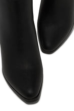 Load image into Gallery viewer, Draya Wide Fit Block Heel Boots - Black
