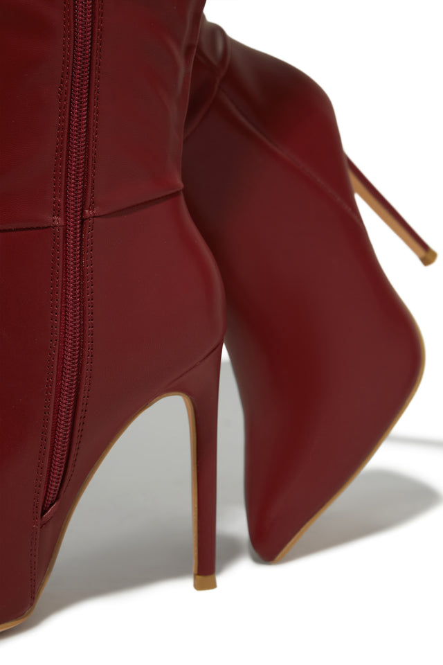 Load image into Gallery viewer, Tyrah Up To The Knee Heel Boots - Wine
