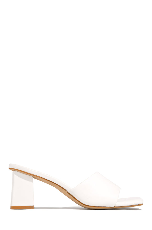 Load image into Gallery viewer, White Block Heel Single Sole Mules
