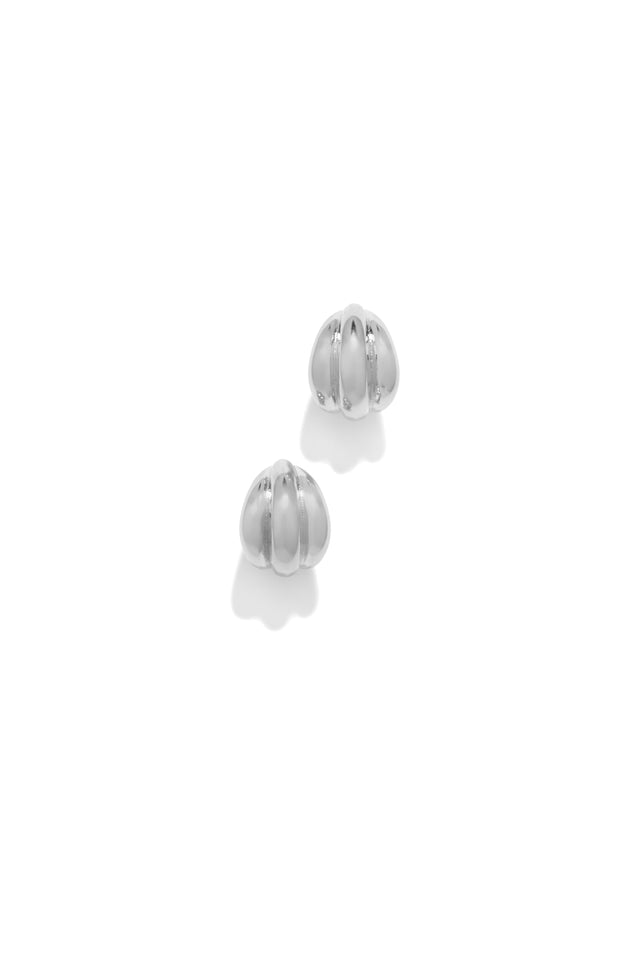Load image into Gallery viewer, Silver-Tone Embossed Earring 
